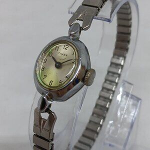 VINTAGE Timex Manual Wind Women's 17 mm Silver Tone Cocktail Flex Band Watch